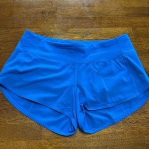 Lululemon Speed Ups Low Rise Lined Short 2.5” Poolside size 4